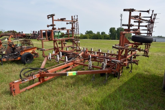 Wilrich 27.5' Field Cultivator, 3 Bar Harrow