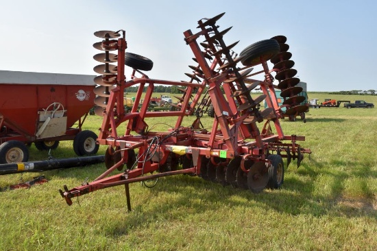 Massey Ferguson 820 Disc, 23.5 Rock Flex, 3  Bar Harrow, Hydraulic Fold