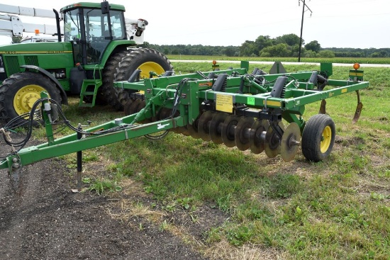 2010 John Deere 714 Chisel Plow, 9 Shank, 12'  Frame, Only 150 Acres On New 4" Shovels,  Hyd. Front