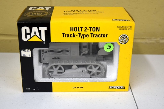 Ertl Holt 2 Ton Track Type Tractor, 1/16th Scale, With Box