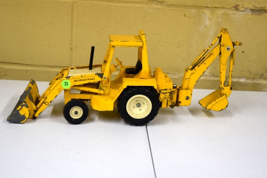 Ertl International Tractor Loader Backhoe, Missing Paint, No Box, 1/16th Scale