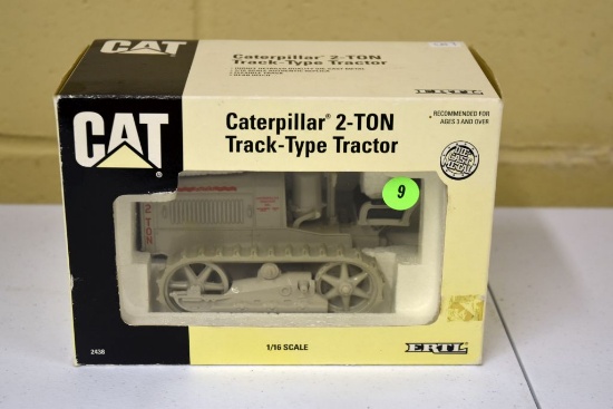 Ertl Caterpillar 2 Ton Track Type Tractor, 1/16th Scale, With Box