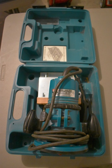 Makita Model 3606 7 Amp 1 HP Router, Hardcase, Works