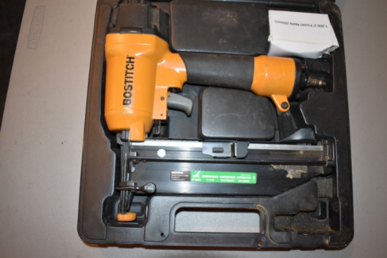 Bostitch Model SB-1664FN 16 Guage Air Nailer With Hardcase