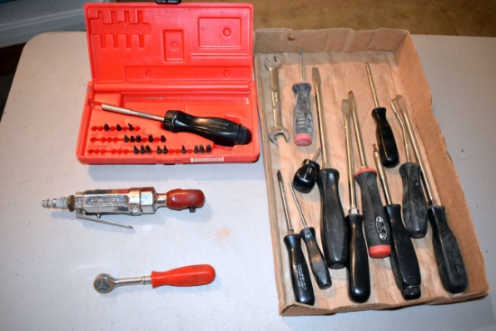 Snap On Ratcheting Screw Driver Set Half Complete, Blue Point 1/4 Drive Model AT200B Air Ratchet, Sn
