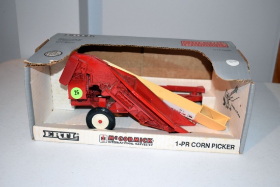 Ertl International 1 Row Corn Picker, Special Edition, 1/16 Scale, With Box