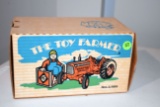 1989 Ertl Allis Chamlers D19, 1/16 Scale, With Box