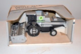 Ertl Duetz Allis Gleaner L3 Combine With BeanHead, 1/32 Scale, With Box