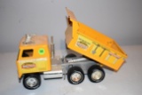 1970s Ertl Dump Master Hydraulic Dump Truck