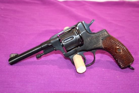 Nagant Model 1895 Revolver, 7.62 Nagant Cal, Made In Russia, 4.5"  Barrel, SN: NG04262