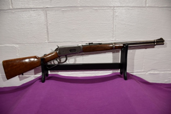 Winchester Model 94 Lever Action Rifle, 25-35 WCF, 20" Barrel, SN: 1605361