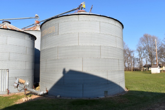 Stormor 24’ Grain Bin, Aeration, 6.5 Rings, 5,800 Bushel, Buyer Have 6 Months To Remove All Bins And