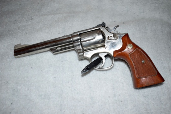 Smith & Wesson Model 19-4 .357 Magnum Revolver, 6 Shot, 6'' Barrel, With Holster, SN:46K9281