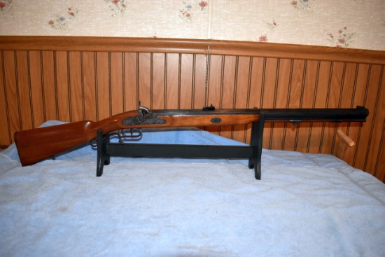 Thompson Center Arms, 54 Cal., Muzzleloader, Rifle Sights, Exposed Hammer, Double Trigger, Case Colo