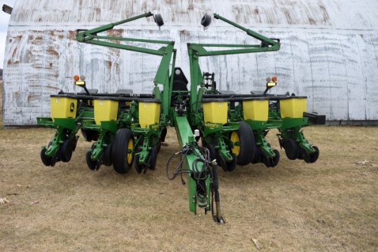 1996 John Deere 1760 Conservation Planter 12Row 30” MaxEmerge Plus, VacuMeter, JD Row Cleaners, JD 2