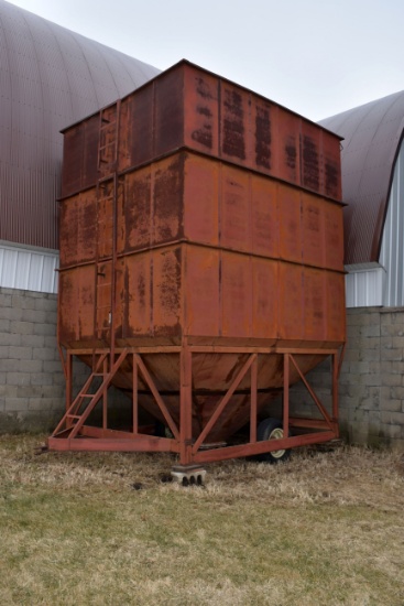 1500 Bushel Wet Holding Bin On Transports