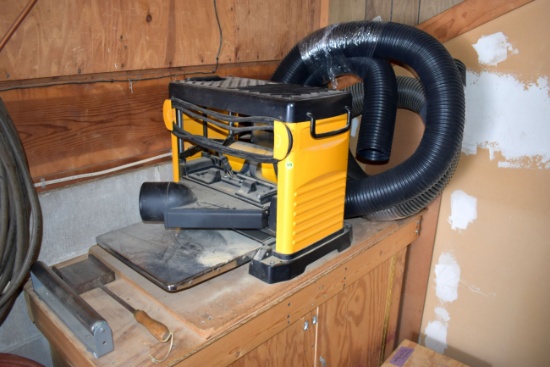 Dewalt 733 Planer, 12.5'' Thickness, With Dust Collector Hose And Custom Cabinet