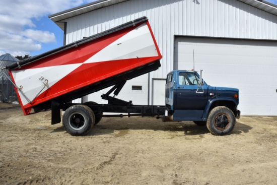 1981 Chev C65 Diesel 8.2L, Single Axle Grain Truck, 24,875 Actual Miles, 5x2 Speed Transmission With