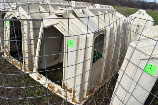 Calf-Tel Calf Hutch, With Wire, Used, Entrance Plastic Cracked & Bent