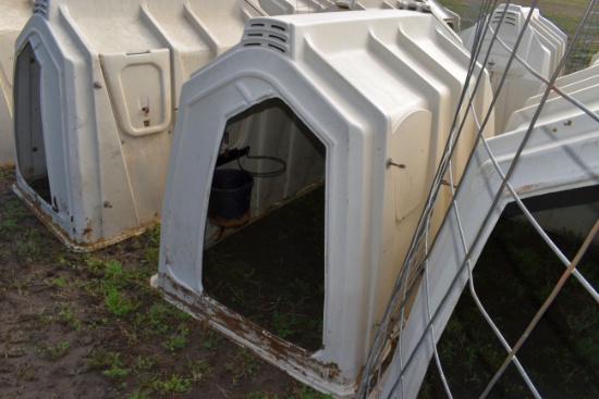 Calf-Tel Calf Hutch With Back Bedding Door