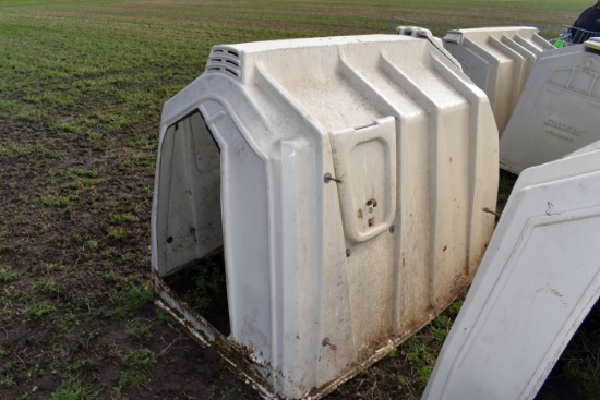 Calf-Tel Calf Hutch With Back Bedding Door