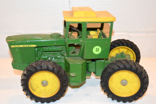 Ertl John Deere 20 Series 4 Wheel Drive, 1/16th Scale, No Box