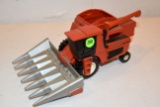 New Idea Self Propelled Harvester With Corn Head, 20th Anniversary Edition 1965 To 1985, 1/32nd Scal