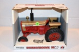 Ertl International 1026 Hydro Demonstrater Tractor, 1996 Collector Edition, 1/16th Scale With Box