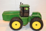 Ertl John Deere 8870 4WD Tractor, 1/16th Scale No Box