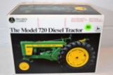 Precision Classics 10 John Deere 720 Diesel With Box