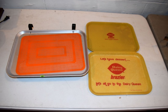 Dine In Tray That Clips On Window And (2) Dairy Queen Trays