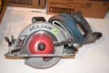 Skil Saw 7 1/4 Inch Worm Drive Saw, Works