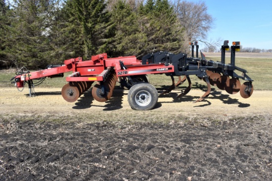 Case IH 527B Ripper, 5 Shank, Double Disk Front, Rear Disk Levelers, 12.5x15 Tires, SN: JFH0052684