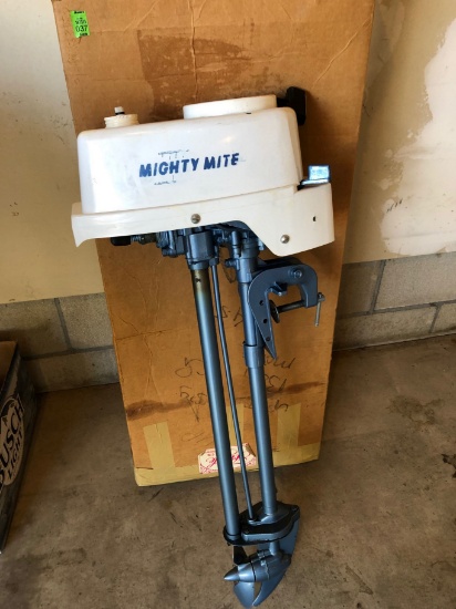 Mighty Mite 2 Neptune Model 700 Boat Motor