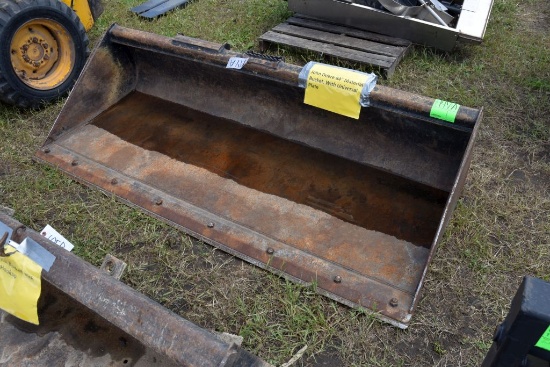 John Deere 84" Material Bucket, With Universal Ple