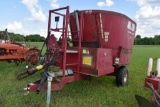 Jay-Lor 1250 TMR Mixer, 32