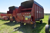 Gehl 960 18' Forage Wagon With 10 Ton Running Gea