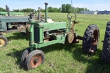John Deere B Unstyled Tractor, Gas, Narrow Front,