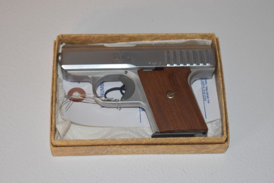 Raven Arms Model P-25, .25 Auto Cal., Semi Automatic, Magazine, In Box, SN: 238513