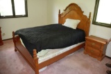 Nice Vaughan Basset Oak Queen Size Bed With Foot And Headboard And Rails, Sells With 2 Sided Posture