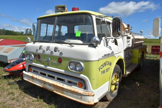 1960 Ford C850 Cab Over Fire Truck Pumper, Single Axle, 401V8 Gas, 7,403 Actual Miles, Good Conditio