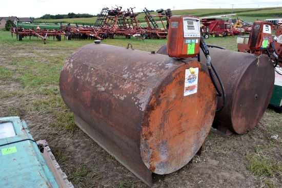 550 Gallon Fuel Tank w/ Gasboy Pump