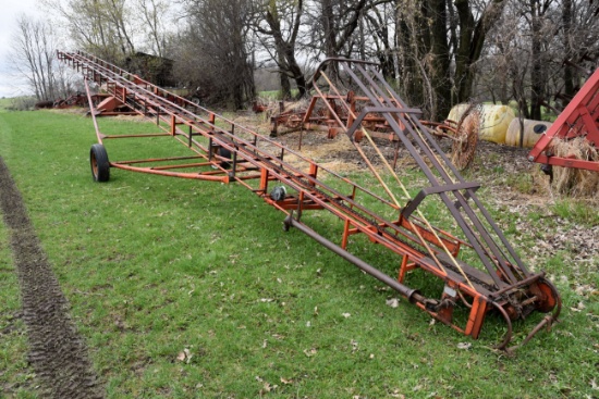 Case Model 300 50' Bale Elevator, 540 PTO