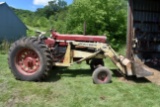 Farmall 806 Diesel, Open Station, 18.4x38 80%, 3pt, Fenders, W/F, Workmaster 800 Hyd Loader with 7'