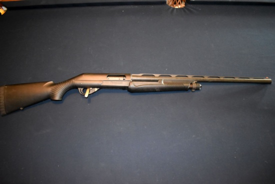 Benelli Nova, 12 Gauge, 3 1/2'' Chamber, Pump Action, Synthetic Stock, Vented Ribbed Barrel, SN: Z11