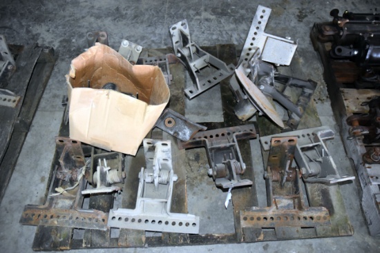 (12) Ag Systems Cover Disc Mounting Brackets With Extra Springs