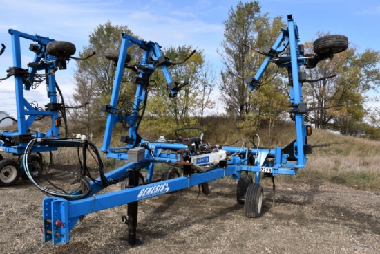 Blu-Jet LandRunner Anhydrous Tool Bar, 28', 17 knife, Raven NH3 Cooler With Raven 440 Monitor, Walki