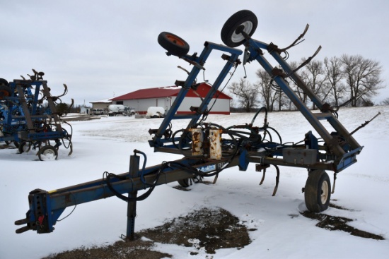 Blu-Jet LandRunner Anhydrous Tool Bar, 32', 13 Knife, NH3 Cooler With Monitor, Rear Hitch, Single Wh