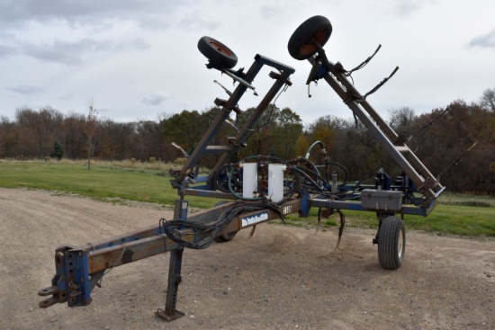 Blu-Jet LandRunner Anhydrous Tool Bar, 32', 13 Knife, NH3 Cooler With Dickey John Monitor, Signle Wh