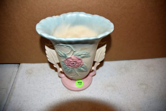 Hull Pottery Open Rose Vase 138, 6.25", Has Chip On Rim